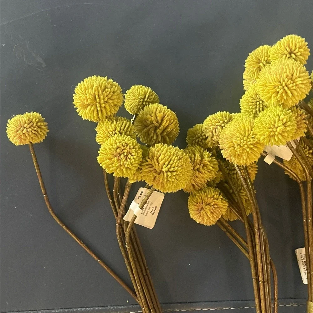 Deco Flowers Billy Ball faux lot of 10 batches 90stems 24”